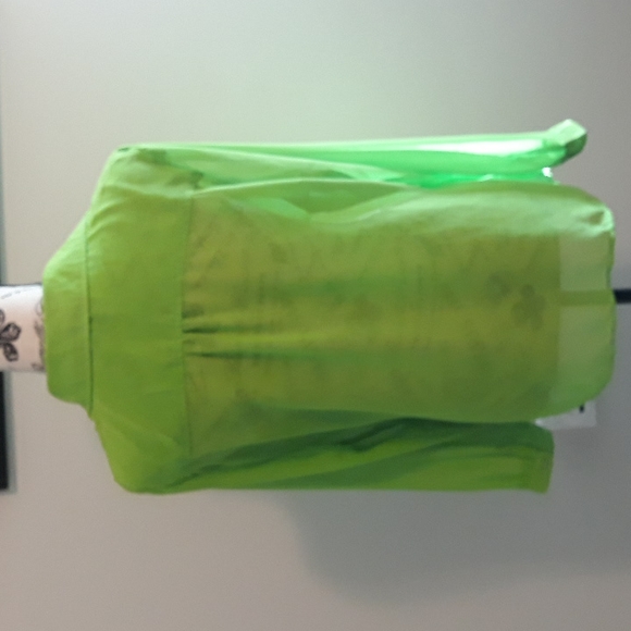 NWOT beautiful  Blouse. - Picture 3 of 5